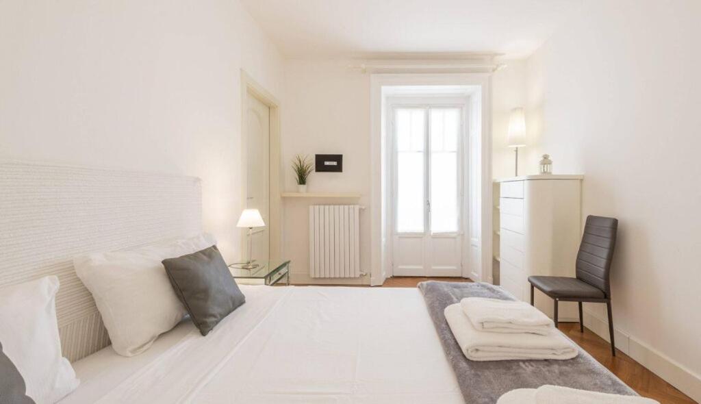 Milan Royal Suites - Centro Cadorna Bagian luar foto