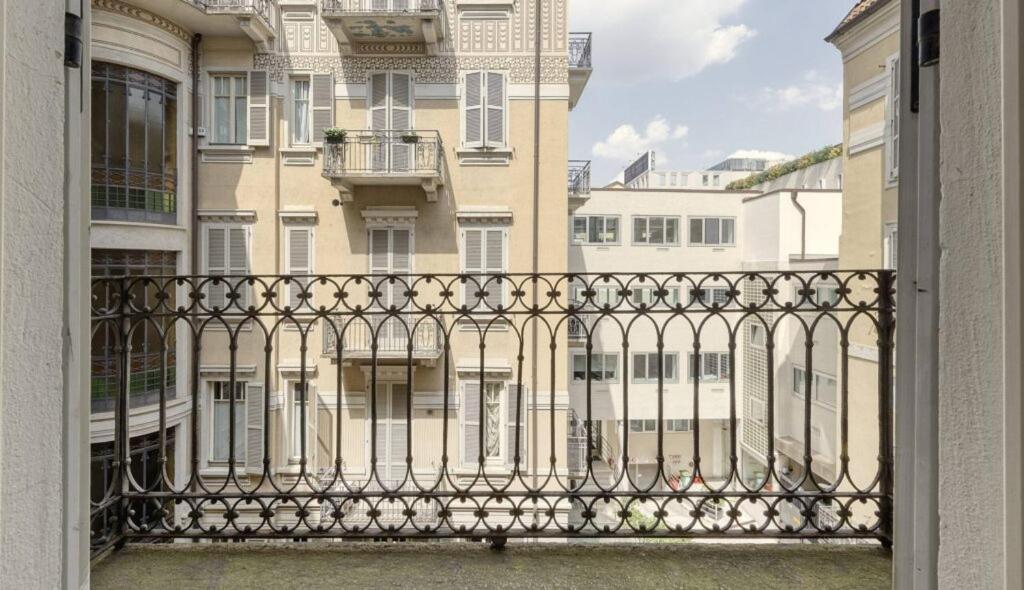 Milan Royal Suites - Centro Cadorna Bagian luar foto