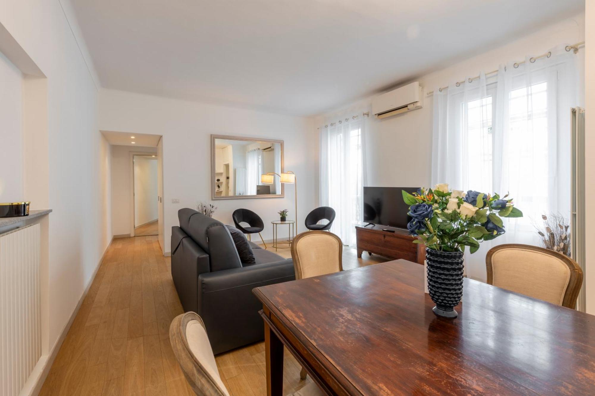Milan Royal Suites - Centro Cadorna Bagian luar foto