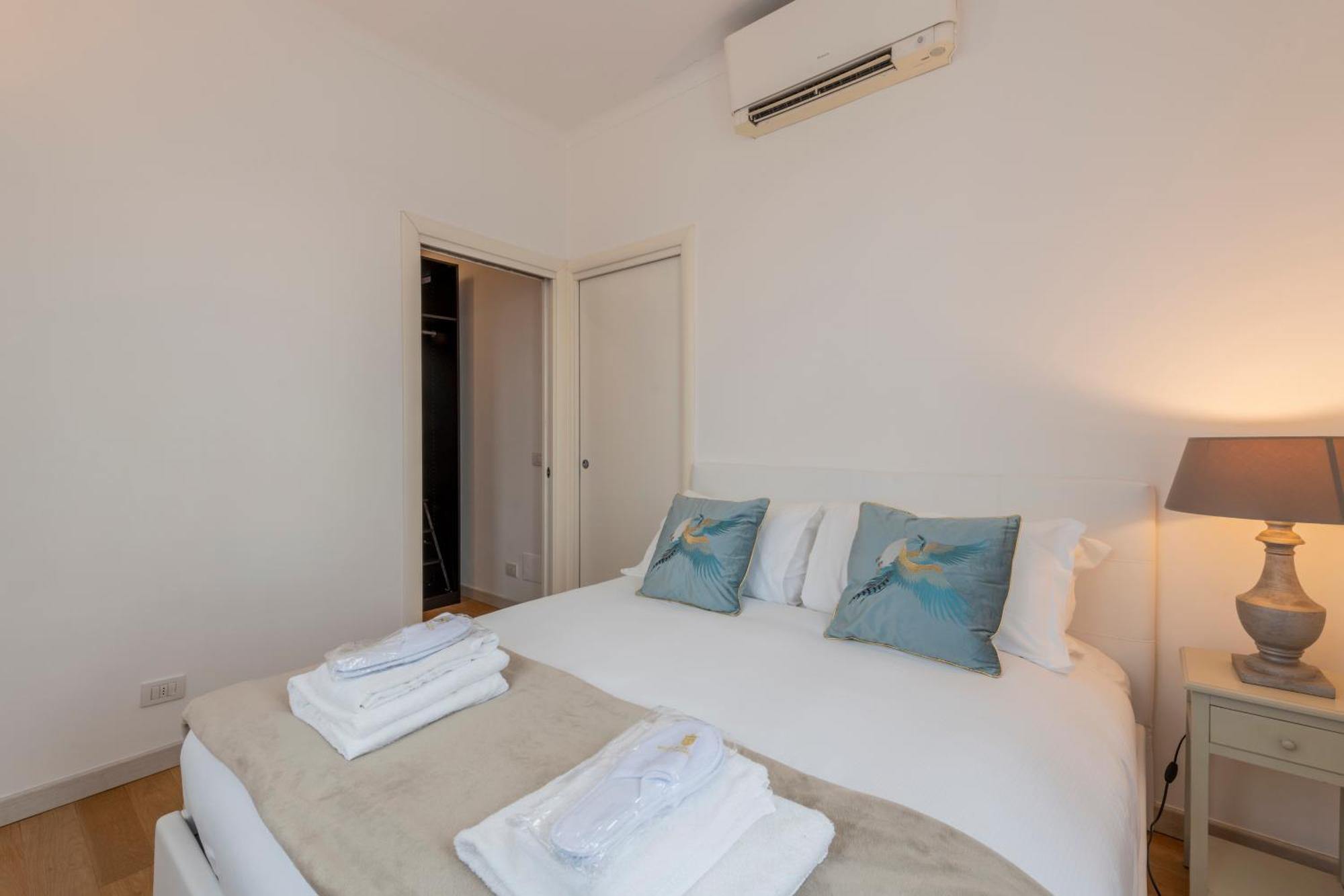 Milan Royal Suites - Centro Cadorna Bagian luar foto